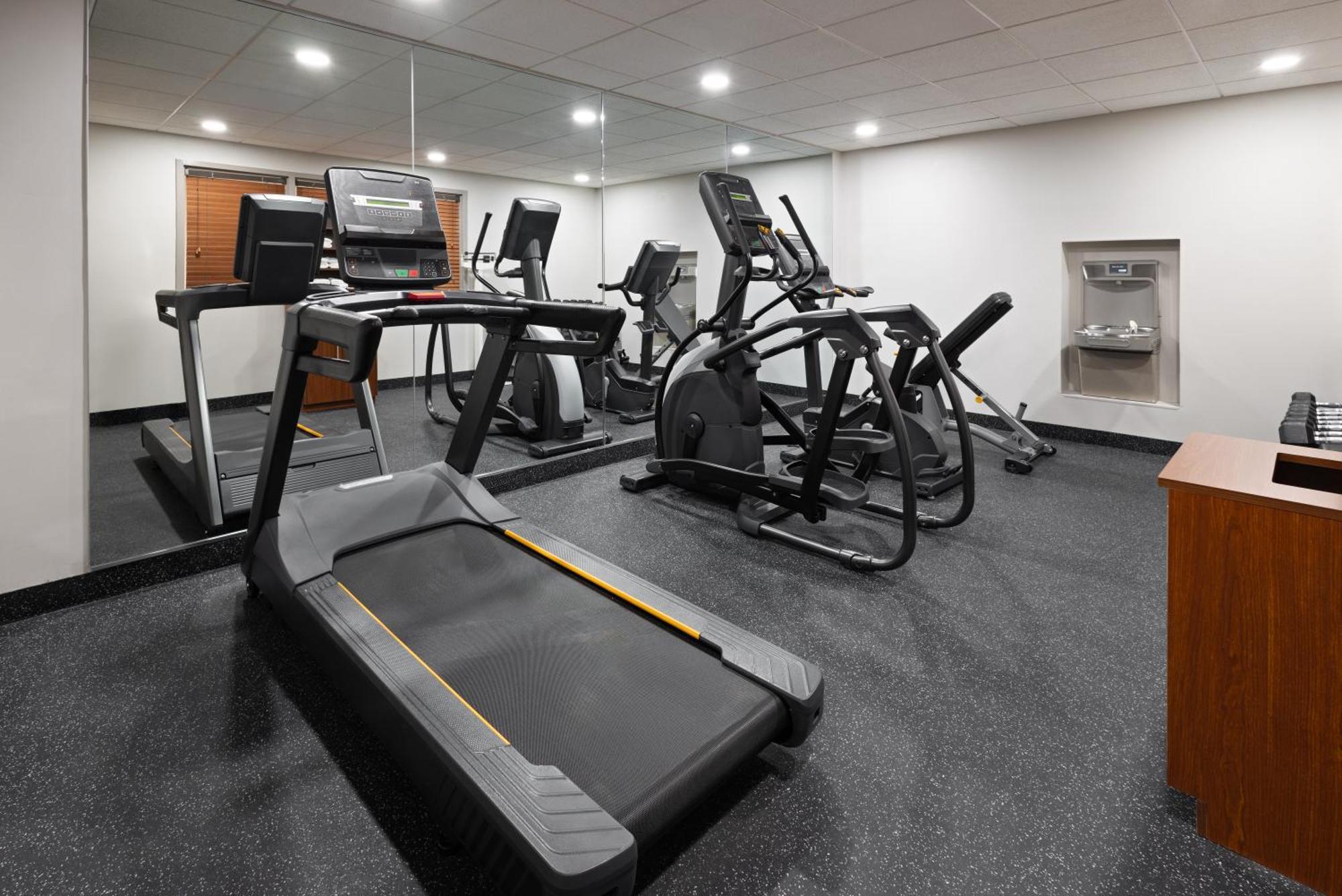 Holiday Inn Express & Suites Leesburg - Historic District By Ihg מראה חיצוני תמונה